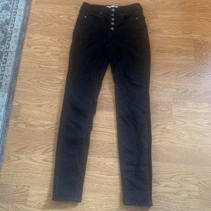Black skinny jeans